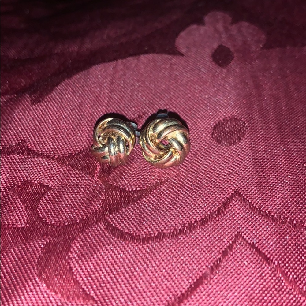 Knot earrings